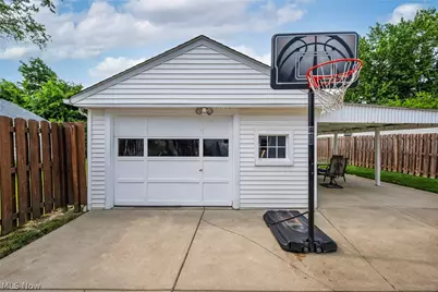 2699 Lincoln Avenue, Parma, OH 44134 - Photo 42