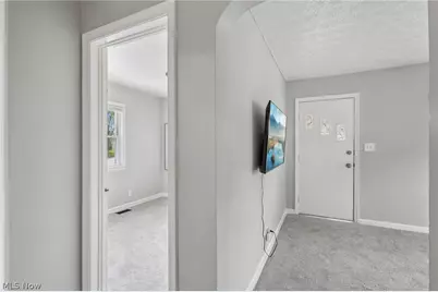 791 Eugene Street, Akron, OH 44306 - Photo 8