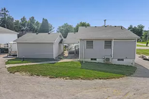 13390 Ravenna Ave NE, Hartville, OH 44632 - Photo 2