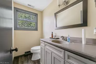 13390 Ravenna Ave NE, Hartville, OH 44632 - Photo 16