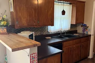 205 High St, Dover, OH 44622 - Photo 2