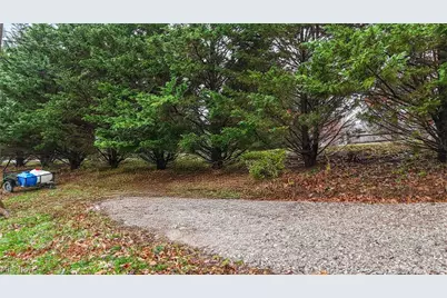 169 Kinderhook Ridge Road, Newport, OH 45768 - Photo 8