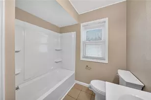 1020 Dawnwood Dr, Parma, OH 44134 - Photo 6