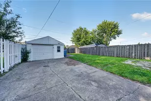 1020 Dawnwood Dr, Parma, OH 44134 - Photo 10