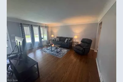 7287 Maplewood Road, Parma, OH 44130 - Photo 4