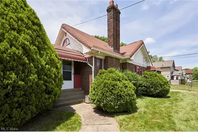 939 Lovers Lane, Akron, OH 44306 - Photo 2