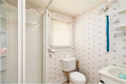 939 Lovers Lane, Akron, OH 44306 - Photo 14