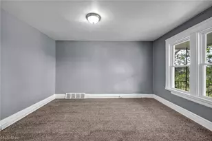 1641 E 70th St, Loveland, OH 44103 - Photo 12