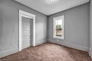 1641 E 70th St, Loveland, OH 44103 - Photo 6