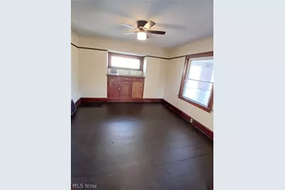 2222 Birch Street, Youngstown, OH 44507 - Photo 4