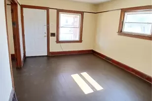2222 Birch St, Youngstown, OH 44507 - Photo 2