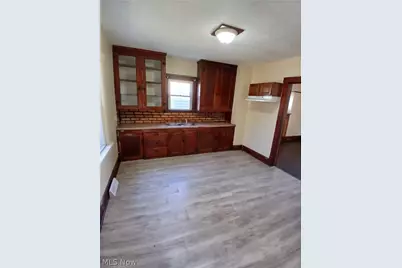 2222 Birch Street, Youngstown, OH 44507 - Photo 6
