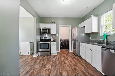 521 High Street, Fairport Harbor, OH 44077 - Photo 14