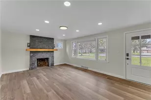 8195 N Palmyra Rd, Canfield, OH 44406 - Photo 4