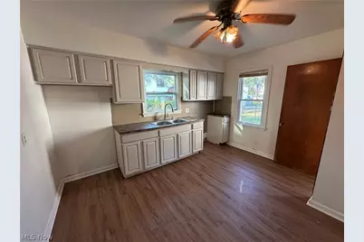 815 Detroit Avenue, Youngstown, OH 44502 - Photo 6