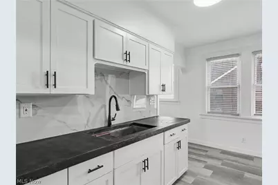 4084 W 50th Street, Loveland, OH 44144 - Photo 8