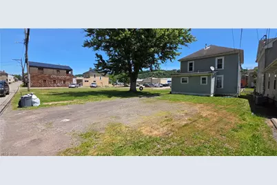 3241 West Street, Weirton, WV 26062 - Photo 2