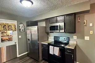 693 Hollywood Ave, Sheffield, OH 44054 - Photo 14