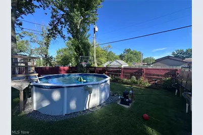 693 Hollywood Avenue, Sheffield, OH 44054 - Photo 8