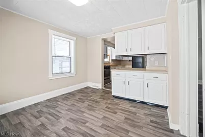 153 Henry Street, Bedford, OH 44146 - Photo 8