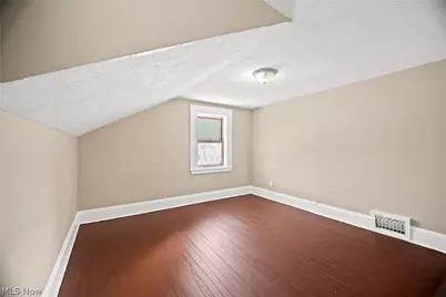 153 Henry Street, Bedford, OH 44146 - Photo 10