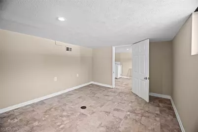 153 Henry Street, Bedford, OH 44146 - Photo 18