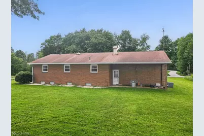 8000 Parks Avenue NE, Alliance, OH 44601 - Photo 30