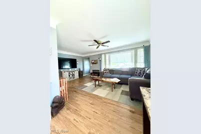 32125 Densmore Road, Willowick, OH 44095 - Photo 4