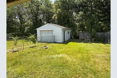 146 Berkley Street, Akron, OH 44305 - Photo 22