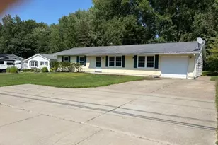 433 Fairgrounds Rd, Painesville Twp, OH 44077 - Photo 2