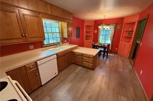 238 Edgemore St NE, Sugarcreek, OH 44681 - Photo 12