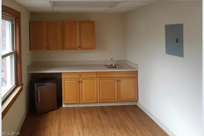 9815 Lorain Avenue, Loveland, OH 44102 - Photo 8
