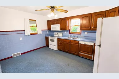 427 Logan Avenue, Mingo Junction, OH 43938 - Photo 10