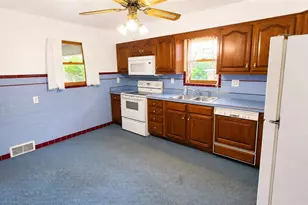 427 Logan Ave, Mingo Junction, OH 43938 - Photo 10