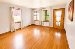 427 Logan Ave, Mingo Junction, OH 43938 - Photo 8