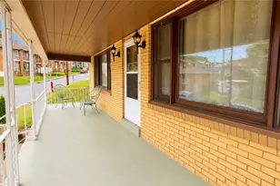 427 Logan Ave, Mingo Junction, OH 43938 - Photo 4