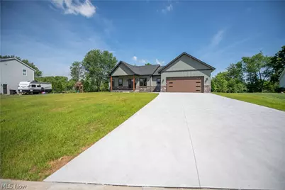 453 Shane Avenue, Waynesburg, OH 44688 - Photo 2
