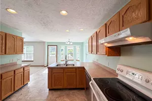 6016 W Breezeway Dr, North Ridgeville, OH 44039 - Photo 2