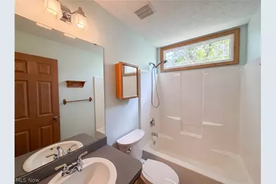6016 W Breezeway Drive, North Ridgeville, OH 44039 - Photo 10
