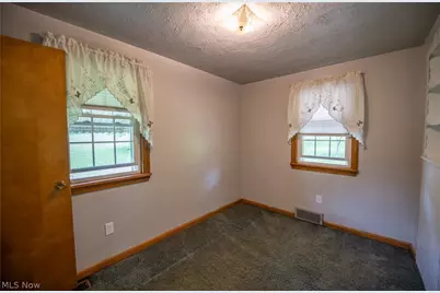 3063 Diamond Street NE, Canton, OH 44721 - Photo 12