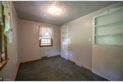 3063 Diamond Street NE, Canton, OH 44721 - Photo 10