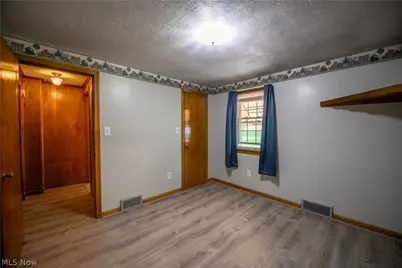 3063 Diamond Street NE, Canton, OH 44721 - Photo 16