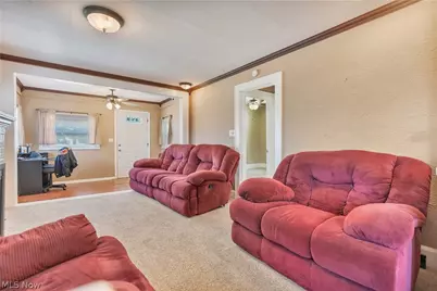 3102 25th Street SE, Canton, OH 44707 - Photo 8