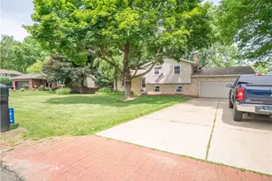 7819 Aramis St NW, Massillon, OH 44646 - Photo 2