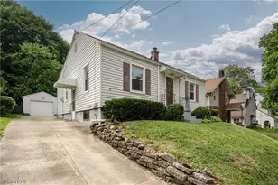 598 Morningview Ave, Akron, OH 44305 - Photo 2