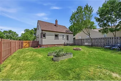 5010 Claremont Boulevard, Garfield Heights, OH 44125 - Photo 28