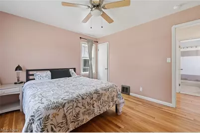 5010 Claremont Boulevard, Garfield Heights, OH 44125 - Photo 16