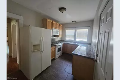2424 Elm Street, Youngstown, OH 44505 - Photo 18