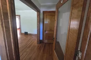 2424 Elm St, Youngstown, OH 44505 - Photo 4