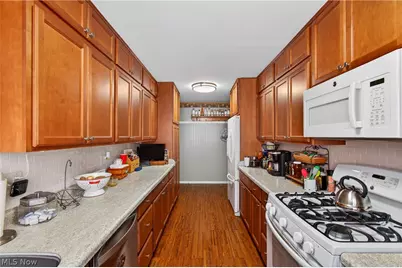 555 Standish Street NW, Massillon, OH 44647 - Photo 8